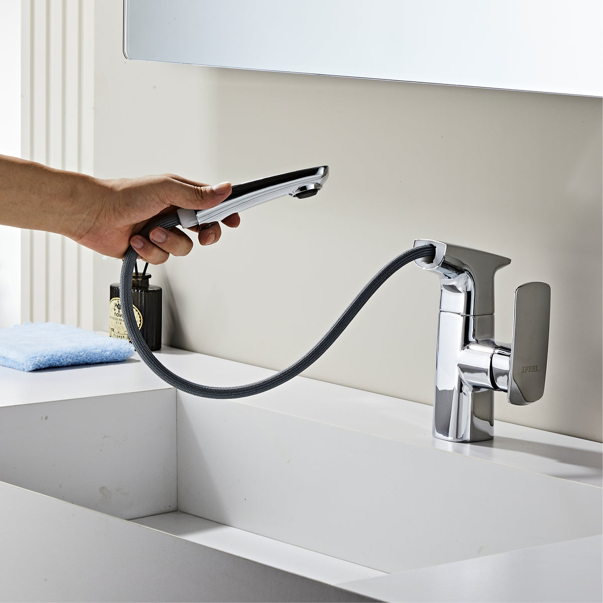 IFEEL Mixer Tap with Pull-Out Spray, Countertop Basin Tap 011537 Chrome
