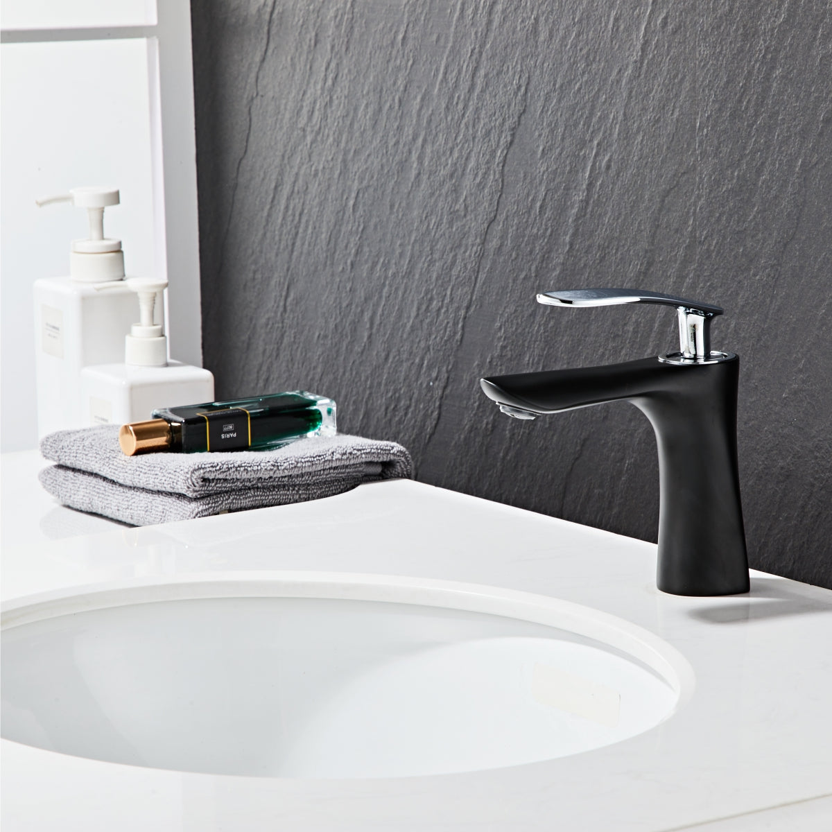 Modern Black Elegant Short Teardrop Basin Tap