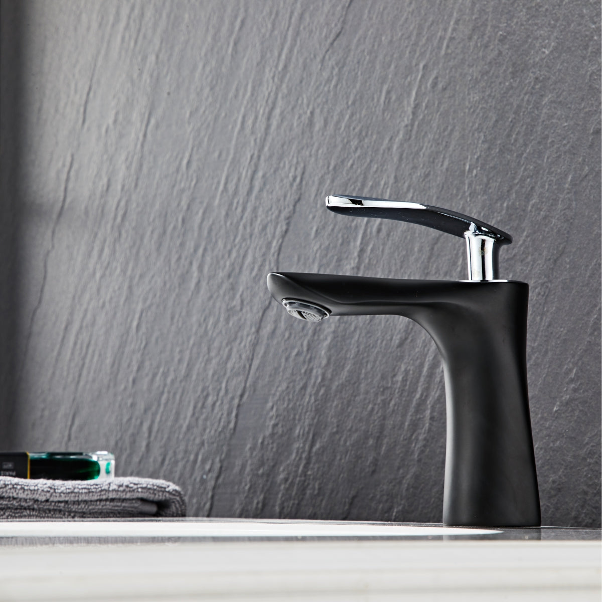 Modern Black Elegant Short Teardrop Basin Tap