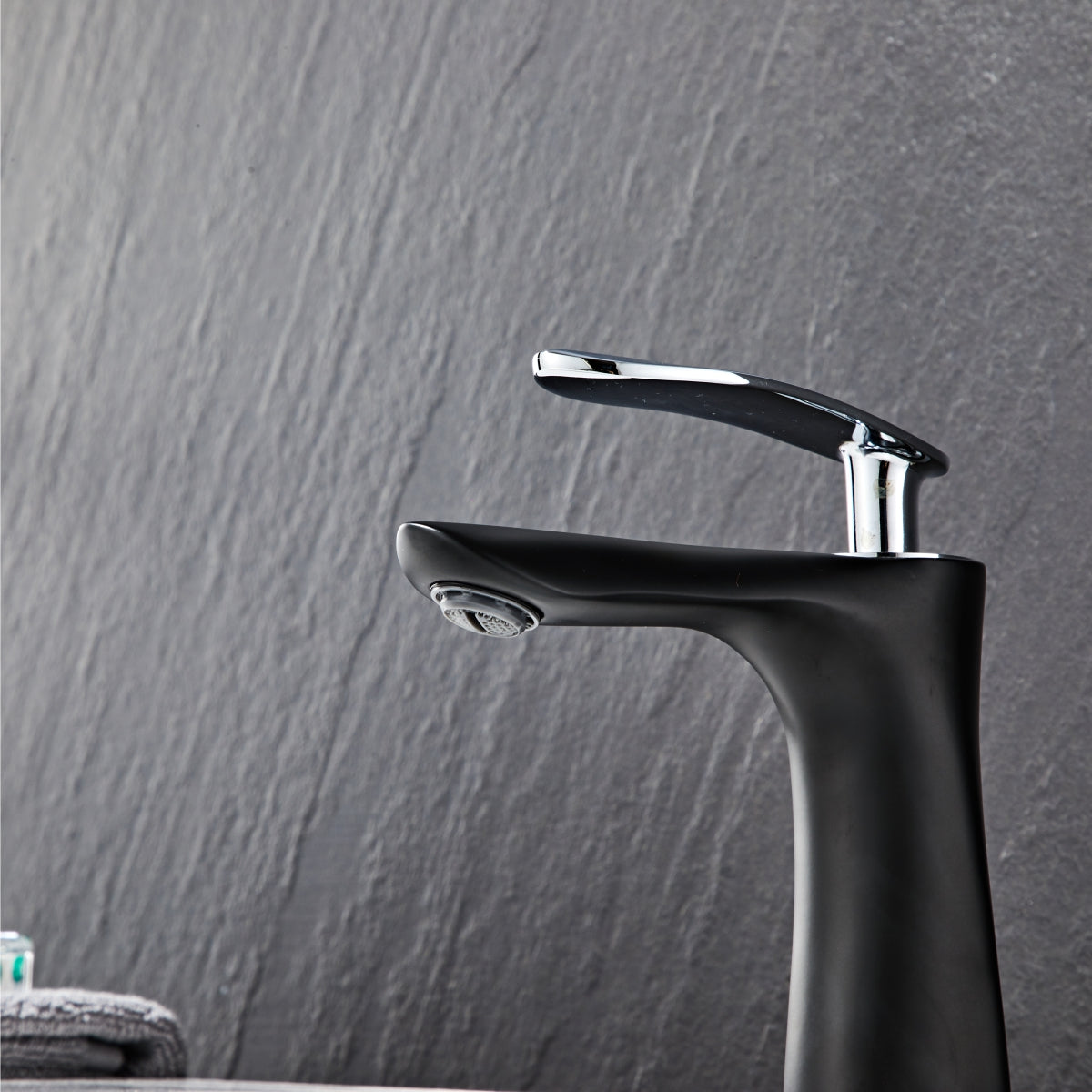 Modern Black Elegant Short Teardrop Basin Tap