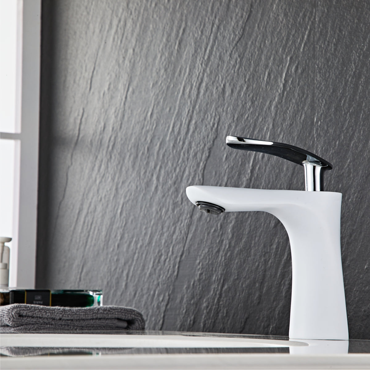 Modern White Elegant Short Teardrop Basin Tap